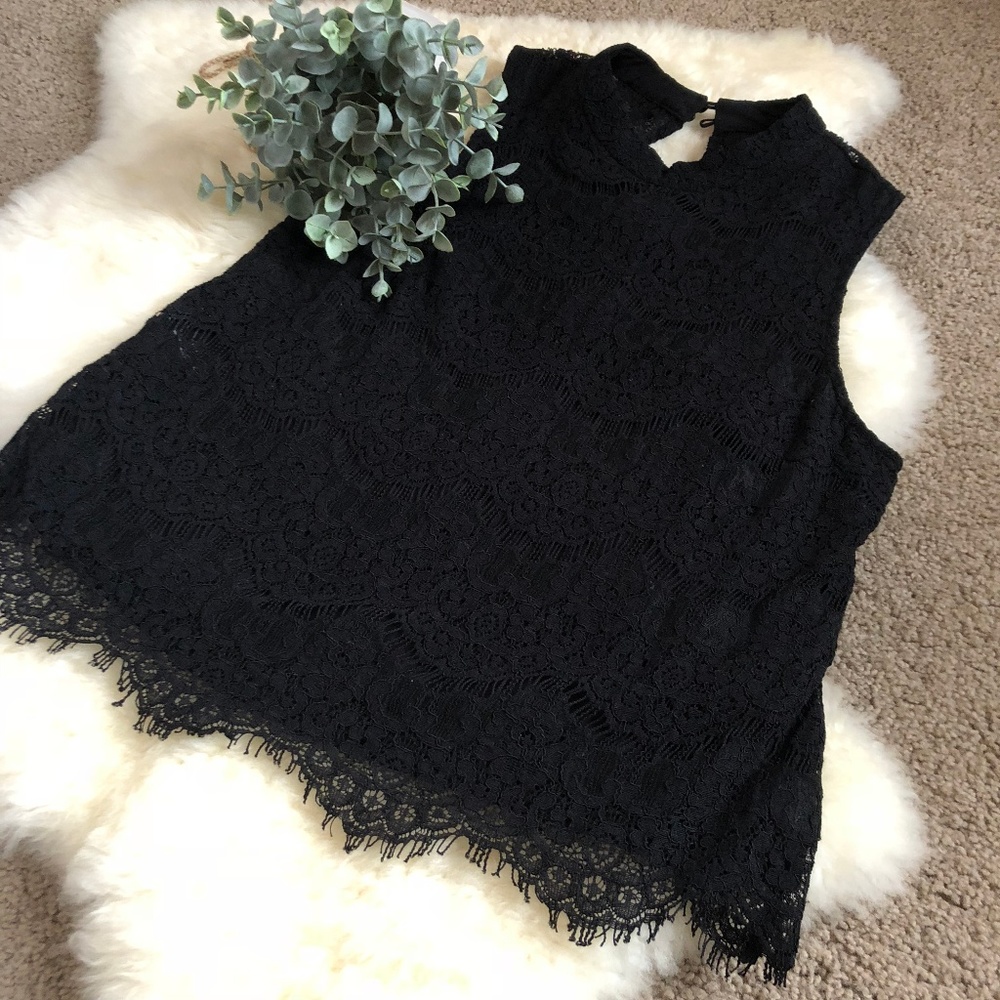 Black Lace Crop Style Tank Top with Buttons